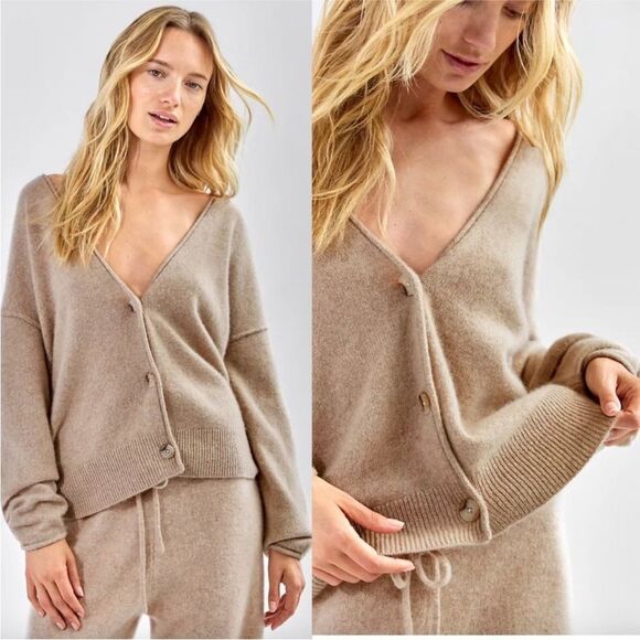 Aritzia Babaton Luxe 100% Cashmere Oversized Cardigan in  grey - Picture 8 of 10